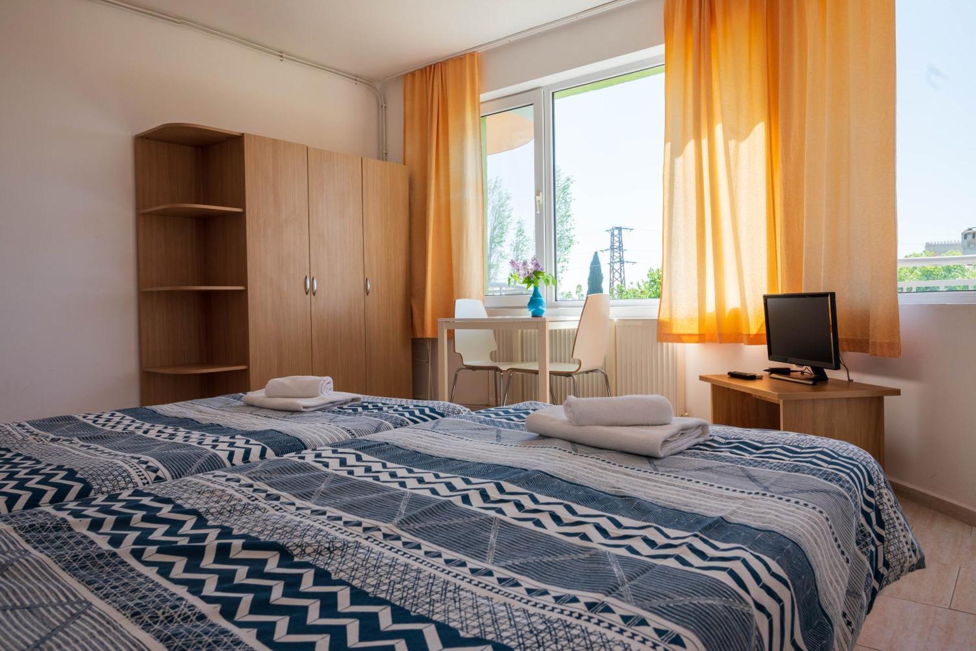 Perla Aparthotel Golden Sands Bagian luar foto